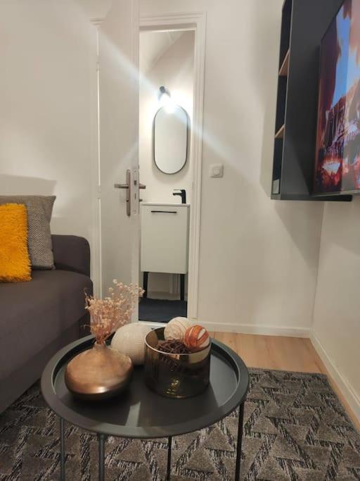Joli Appartement Au Pied Du Tramway Безон Экстерьер фото